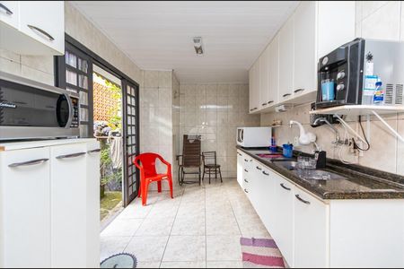 11_photo/94dce56a31.bae9bb342cbbd25b-ATLAS-2b31df19-e20d-4744-b923-782a2ab0eb12.jpg de casa à venda com 3 quartos, 120m² em Cajuru, Curitiba