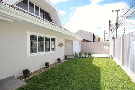 9_photo/94dce56a43.64b1cfad6bd383d8-ATLAS-2060fdf0-93dc-4cfb-b0b6-2bf1320dfad9.jpg de casa à venda com 4 quartos, 295m² em Cajuru, Curitiba
