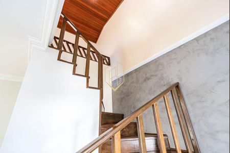 8_photo/94dce56a43.64b1cfad6bd383d8-ATLAS-22221be4-eba5-4e3a-880b-185bfad87fc9.jpg de casa à venda com 4 quartos, 295m² em Cajuru, Curitiba