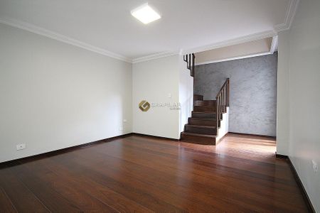 17_photo/94dce56a43.64b1cfad6bd383d8-ATLAS-383f92da-dd85-45f4-a301-16dfd9649f91.jpg de casa à venda com 4 quartos, 295m² em Cajuru, Curitiba