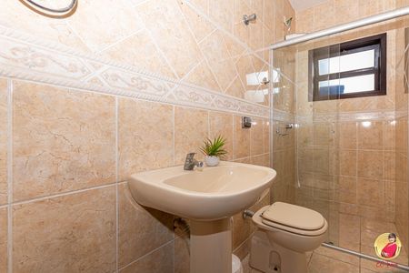 5_photo/94dce56abf.719fbdc320448c84-ATLAS-2c7218b8-a4ee-4996-b47e-dca4161b5a47.jpg de casa à venda com 3 quartos, 506m² em Cajuru, Curitiba