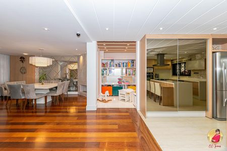 9_photo/94dce56abf.719fbdc320448c84-ATLAS-5965c78b-e571-4a5f-9406-3cd788363be3.jpg de casa à venda com 3 quartos, 506m² em Cajuru, Curitiba