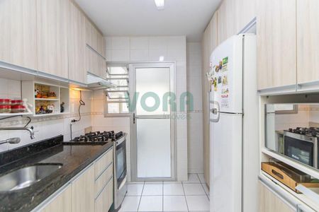 4_photo/94dce56ac5.2f15d505e37c7ac5-ATLAS-08ccc945-e1b7-41e5-9f85-e6598df82817.jpg de casa à venda com 3 quartos, 68m² em Cajuru, Curitiba