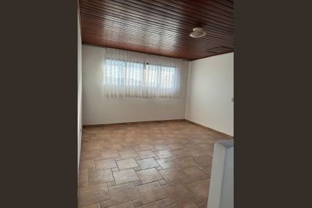 6_photo/94dce56b8f.a80a6b862e985aa6-ATLAS-5f4b3e3a-914f-490a-b63f-a8c1ea69e9a6.jpg de casa à venda com 3 quartos, 124m² em Cajuru, Curitiba