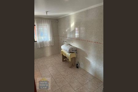 5_photo/94dce56b8f.a80a6b862e985aa6-ATLAS-aba0b760-3bb8-4bae-80f6-bceaf041c551.jpg de casa à venda com 3 quartos, 255m² em Cajuru, Curitiba