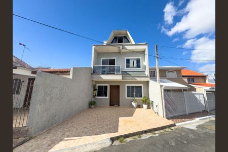 32_photo/94dce56c27.f861ecc718bdcbd7-ATLAS-db8bb224-9bbd-4d0b-b881-8b06548b38aa.jpg de casa à venda com 3 quartos, 109m² em Cajuru, Curitiba