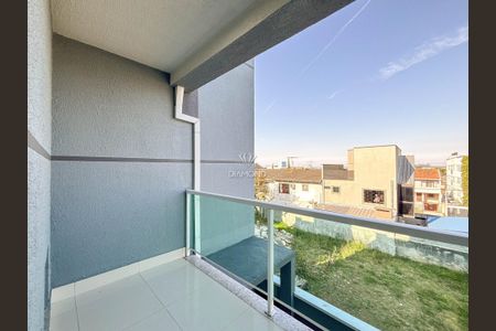 8_photo/94dce56d15.f2a96079f4344e48-ATLAS-41318e14-8433-4dbc-b51a-ec9dc1f80937.jpg de casa à venda com 3 quartos, 146m² em Cajuru, Curitiba