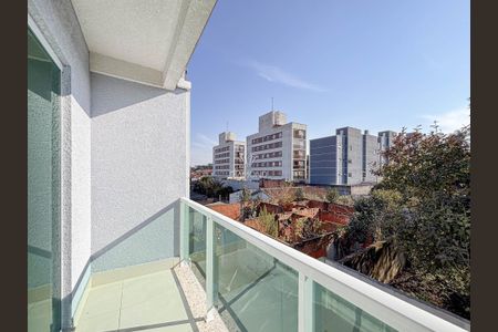 12_photo/94dce56d15.f2a96079f4344e48-ATLAS-4976279b-71cd-43ef-868f-6cf942cb6b84.jpg de casa à venda com 3 quartos, 146m² em Cajuru, Curitiba