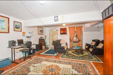 3_photo/94dce56d1d.a275750a9bfe0216-ATLAS-dcc8c8d7-b32c-4a62-aee3-1a65c39df9a9.jpg de casa à venda com 3 quartos, 143m² em Cajuru, Curitiba