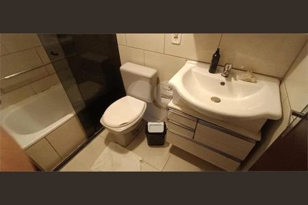 30_photo/94dce56f2b.9f73e101bd22bb98-ATLAS-1ce3fb27-1e6c-44d5-b801-b6d5fe0834ee.jpg de casa à venda com 3 quartos, 101m² em Cajuru, Curitiba