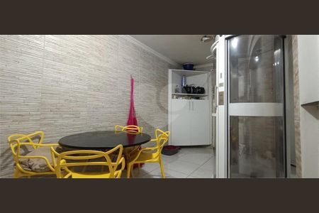 10_photo/94dce56f2b.9f73e101bd22bb98-ATLAS-dd0170be-16c5-413d-ba9b-81c4b3308d8b.jpg de casa à venda com 3 quartos, 101m² em Cajuru, Curitiba