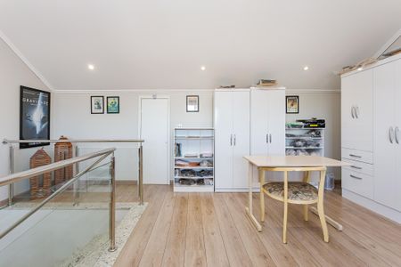 31_photo/94dce56f53.ceff8192393c33de-ATLAS-afaad850-c89e-4e11-8e90-32015dfaeb8c.jpg de casa à venda com 3 quartos, 144m² em Cajuru, Curitiba