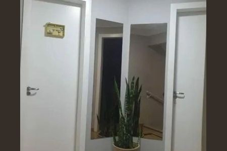 6_photo/94dce56fff.4429be287bf41a42-ATLAS-068ba6c8-c8e7-403a-837a-d28b3b6f79fd.jpg de casa à venda com 3 quartos, 150m² em Capão da Imbuia, Curitiba