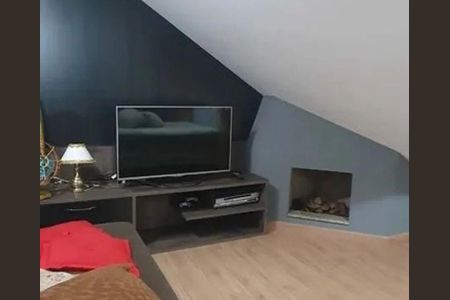 5_photo/94dce56fff.4429be287bf41a42-ATLAS-3c792477-75f2-46c5-afc7-ffed0d2b05db.jpg de casa à venda com 3 quartos, 150m² em Capão da Imbuia, Curitiba