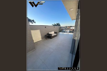 3_photo/94dce57063.adbb37f92a381176-ATLAS-0e3bb85b-d3c7-415e-950a-7d57fa911aba.jpg de casa à venda com 3 quartos, 173m² em Capão da Imbuia, Curitiba