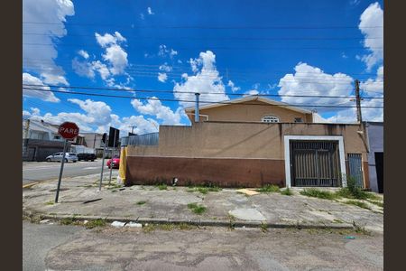 4_photo/94dce570e7.ea0ff2ffec9a0f1c-ATLAS-936564c0-0845-42c3-bd92-05736fddb649.jpg de casa à venda com 3 quartos, 220m² em Capão da Imbuia, Curitiba