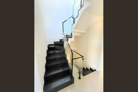 6_photo/94dce570eb.4cea1a0b3f6bbd2f-ATLAS-0ee1e52d-49dd-4252-ae70-52a03d943712.jpg de casa à venda com 3 quartos, 136m² em Capão da Imbuia, Curitiba