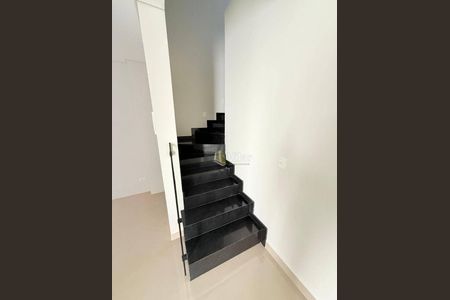 18_photo/94dce570eb.4cea1a0b3f6bbd2f-ATLAS-f8e4e4c7-a7e6-4490-b237-d268ee81fe28.jpg de casa à venda com 3 quartos, 136m² em Capão da Imbuia, Curitiba