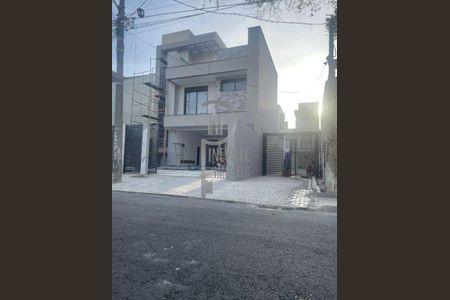 12_photo/94dce570f3.0f81dd1a9a4f6ffb-ATLAS-ec7128c0-b9b7-401a-b051-681e8eead5a6.jpg de casa à venda com 3 quartos, 137m² em Capão da Imbuia, Curitiba