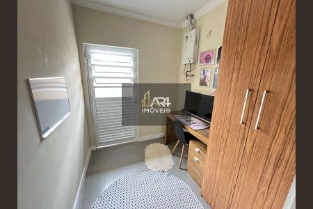 23_photo/94dce571f3.8cbbc6e43ead3576-ATLAS-d990754b-8c4e-44f0-ae74-f7c63d55aacb.jpg de casa à venda com 6 quartos, 204m² em Capão da Imbuia, Curitiba