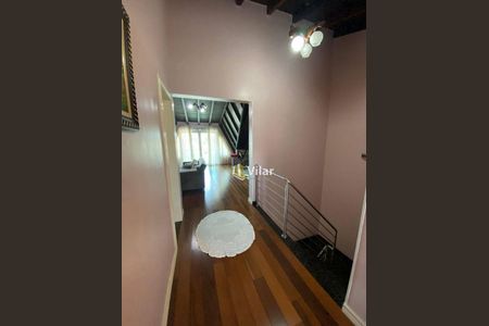 4_photo/94dce5748b.2f15d505e37c7ac5-ATLAS-18542335-e51c-4d89-bebd-473bbff03cdc.jpg de casa à venda com 4 quartos, 234m² em Capão da Imbuia, Curitiba