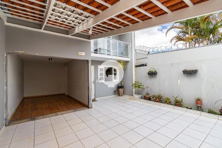 3_photo/94dce576c7.a1aa568d6be677bd-ATLAS-45da006c-4a97-446c-879a-6308d48e8cf3.jpg de casa à venda com 4 quartos, 122m² em Cajuru, Curitiba