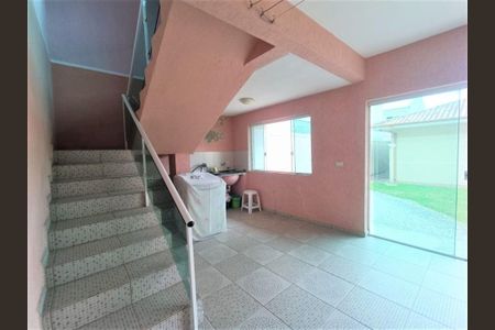 17_photo/94dce57a69.ceff8192393c33de-ATLAS-9780f2d8-dabd-4d4e-a4cd-745b46fbbf28.jpg de casa à venda com 3 quartos, 242m² em Capão da Imbuia, Curitiba