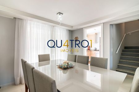 8_photo/94dce57aab.e467a4455404b950-ATLAS-8e72fa20-e33a-4903-961b-a8de4bc4d2cd.jpg de casa à venda com 3 quartos, 160m² em Capão da Imbuia, Curitiba