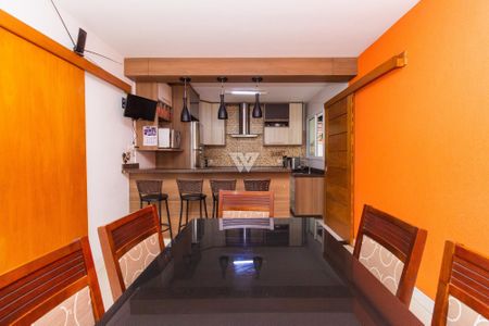 2_photo/94dce57ccd.15b06309d13b5dee-ATLAS-b073a026-59ce-4554-af45-e94eac15baf1.jpg de casa à venda com 4 quartos, 268m² em Capão da Imbuia, Curitiba