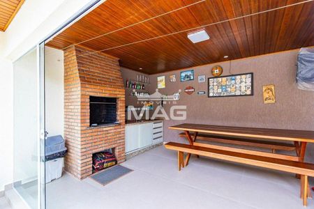 22_photo/94dce57d01.f7b46fd9919be053-ATLAS-0b30f692-93f7-41f8-8e6b-263ef6b1d3be.jpg de casa à venda com 4 quartos, 152m² em Capão da Imbuia, Curitiba