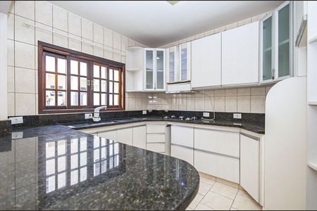 13_photo/94dce57d4b.badfd497b63a3b5d-ATLAS-f500f4e1-eaf5-448e-8d8b-de0a58312a71.jpg de casa à venda com 3 quartos, 238m² em Capão da Imbuia, Curitiba