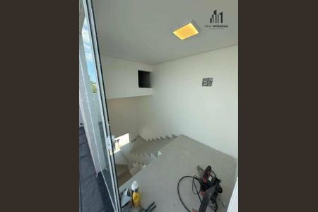 5_photo/94dce57dcd.2f15d505e37c7ac5-ATLAS-3cf8f8e5-1434-40a5-a37e-46f468a7fbd1.jpg de casa à venda com 3 quartos, 86m² em Capão da Imbuia, Curitiba