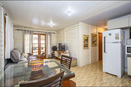 7_photo/94dce57dcd.9612c2c0390caf5f-ATLAS-eca87faf-35c2-419c-af37-d0e77172d9b6.jpg de casa à venda com 3 quartos, 54m² em Capão da Imbuia, Curitiba