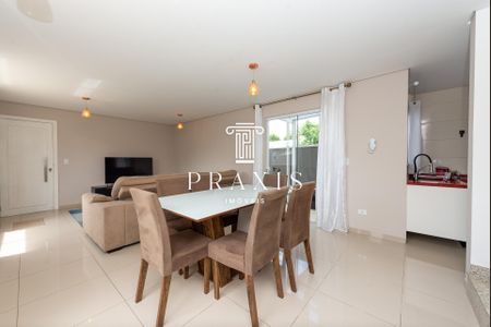 5_photo/94dce58071.35cd9221f0133683-ATLAS-80a666ef-868d-403e-812e-0c8e269e2d48.jpg de casa à venda com 3 quartos, 94m² em Bairro Alto, Curitiba