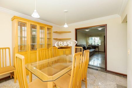 13_photo/94dce5809f.64ec706ebfd019e0-ATLAS-34fdbc2c-bd32-4189-905d-cab7ce77e587.jpg de casa à venda com 3 quartos, 167m² em Bairro Alto, Curitiba