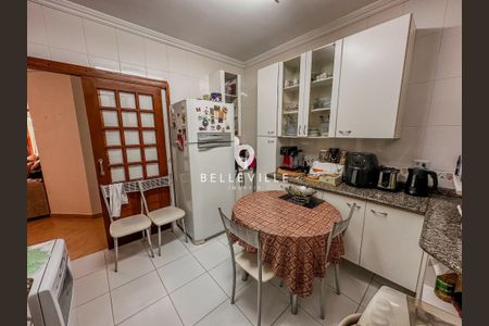 3_photo/94dce5816d.a35d824f3af3fba0-ATLAS-cf36626b-c837-421a-bdf2-316c8e455d98.jpg de casa à venda com 3 quartos, 140m² em Bairro Alto, Curitiba