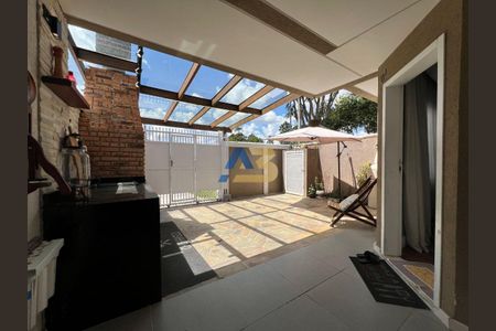 4_photo/94dce585c7.1aa5b8f538f3adaf-ATLAS-160fdfae-41f8-4c5f-9122-af1839b07d77.jpg de casa à venda com 3 quartos, 128m² em Bairro Alto, Curitiba