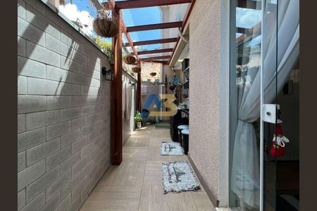 5_photo/94dce585c7.1aa5b8f538f3adaf-ATLAS-28ff4ecc-b854-46d1-ac9e-e57b0f53a3f3.jpg de casa à venda com 3 quartos, 128m² em Bairro Alto, Curitiba