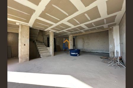 6_photo/94dce585ef.7d40edfaae9f4db0-ATLAS-ae4f0eff-75e1-4a0d-be31-b8330bc06daf.jpg de casa à venda com 3 quartos, 173m² em Bairro Alto, Curitiba