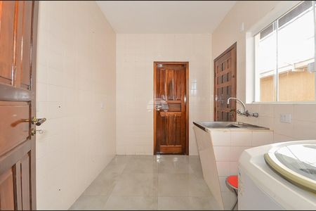 46_photo/94dce586f9.b9fa56e5fee19a34-ATLAS-8c512c30-0c53-4dd2-bc6d-32fa9ad0ec13.jpg de casa à venda com 5 quartos, 358m² em Bairro Alto, Curitiba