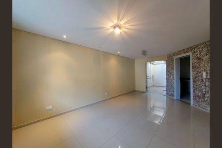 3_photo/94dce58773.02f29140979457be-ATLAS-60172543-1872-4d25-bbdd-059c0a211bfc.jpg de casa à venda com 3 quartos, 200m² em Bairro Alto, Curitiba