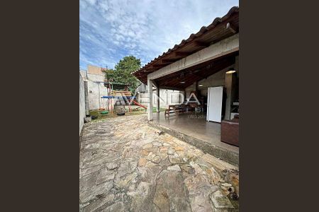 11_photo/94dce589db.3aed5bbd04158097-ATLAS-3bd2ee07-d024-4b31-bc84-863079929f2d.jpg de casa à venda com 3 quartos, 320m² em Bairro Alto, Curitiba