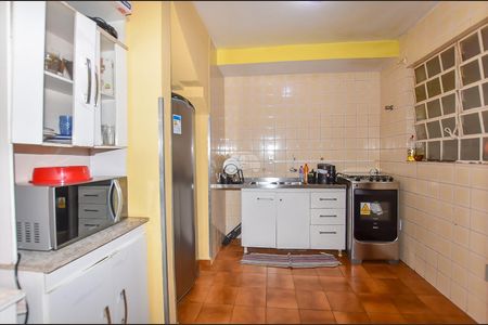 12_photo/94dce58a1f.0e099e546e9bfade-ATLAS-29470525-c743-4d7d-bf21-80fca32d7de3.jpg de casa à venda com 3 quartos, 80m² em Bairro Alto, Curitiba