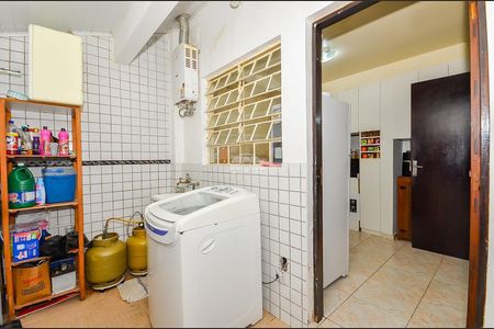 27_photo/94dce58a1f.123a33632886331f-ATLAS-d2af96c0-50ca-4f36-96c4-fb94bfdb570a.jpg de casa à venda com 3 quartos, 80m² em Bairro Alto, Curitiba