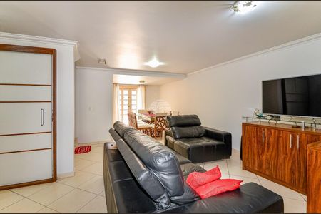 6_photo/94dce58a7b.158d9e3dff44b665-ATLAS-79152ee9-5fe5-4cc8-a65f-09f98133838f.jpg de casa à venda com 3 quartos, 96m² em Bairro Alto, Curitiba