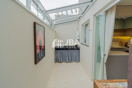 11_photo/94dce58c1b.f4ff651186a2c476-ATLAS-e7828f78-6127-4718-aa14-b18d6ef9ab1d.jpg de casa à venda com 0 quarto, 132m² em Bairro Alto, Curitiba