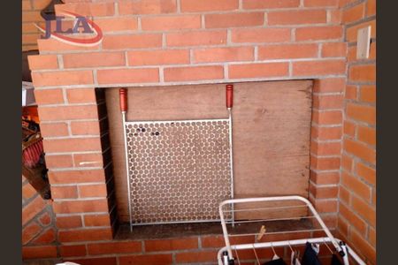 28_photo/94dce58c39.561dcad3d0cedf12-ATLAS-2ca41cd6-19fc-4818-9f8e-652f4162671f.jpg de casa à venda com 6 quartos, 259m² em Bairro Alto, Curitiba