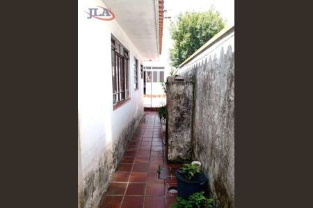 13_photo/94dce58c39.561dcad3d0cedf12-ATLAS-8abbe35c-9159-49aa-b014-6538d06b1f9f.jpg de casa à venda com 6 quartos, 259m² em Bairro Alto, Curitiba