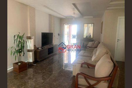 4_photo/94dce58ce3.2ee2deb6b02f4da2-ATLAS-caf09a43-4e5e-43d7-990f-5c2de77f53e1.jpg de casa de condomínio para alugar com 3 quartos, 300m² em Bairro Alto, Curitiba