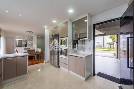 8_photo/94dce58ce3.828c431c7d69c527-ATLAS-ae355f12-da17-4695-883f-9750f6f0f6b2.jpg de casa para alugar com 3 quartos, 272m² em Bairro Alto, Curitiba